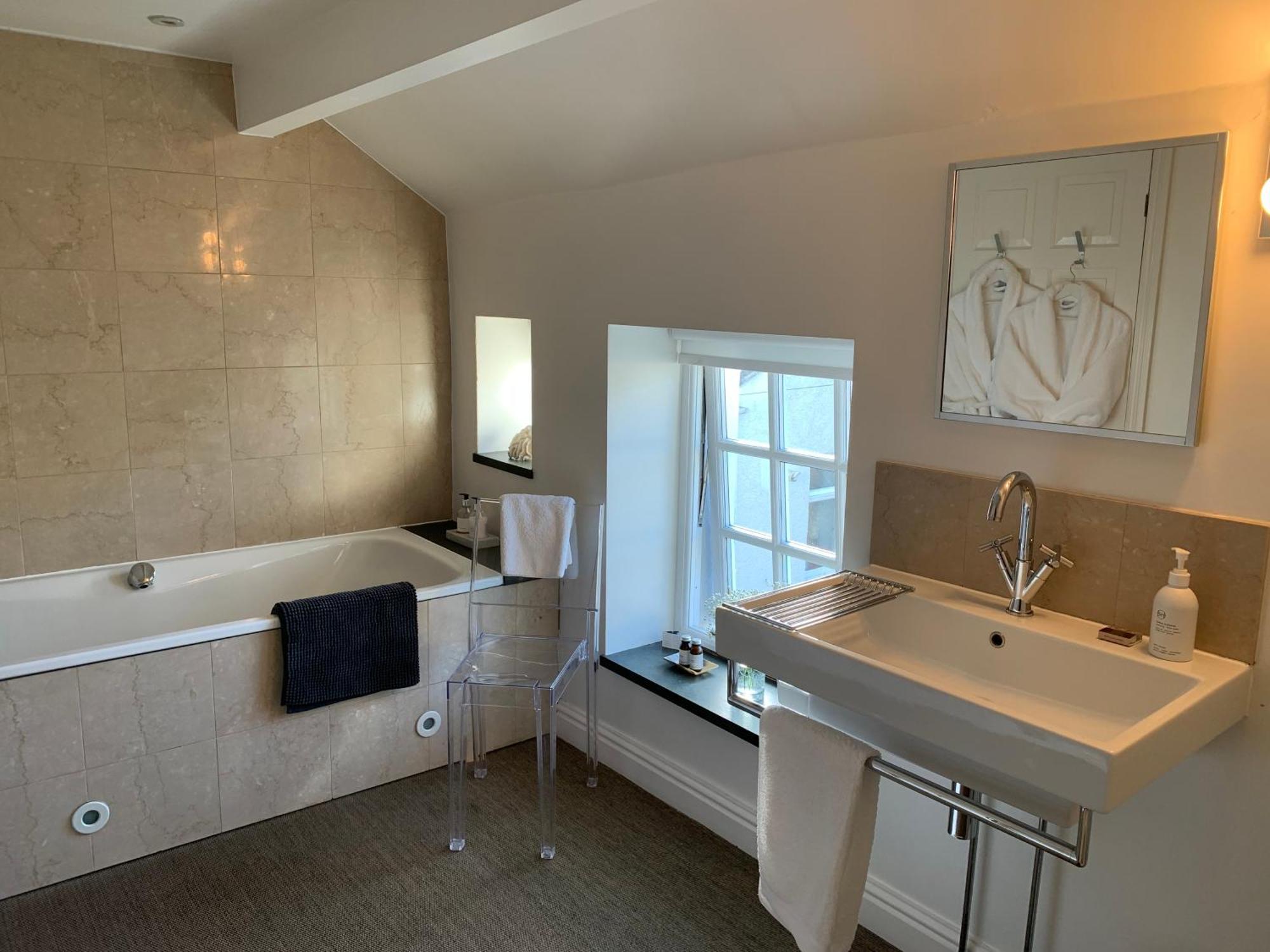 South Lakes Townhouse With Sauna Ълвърстън Екстериор снимка