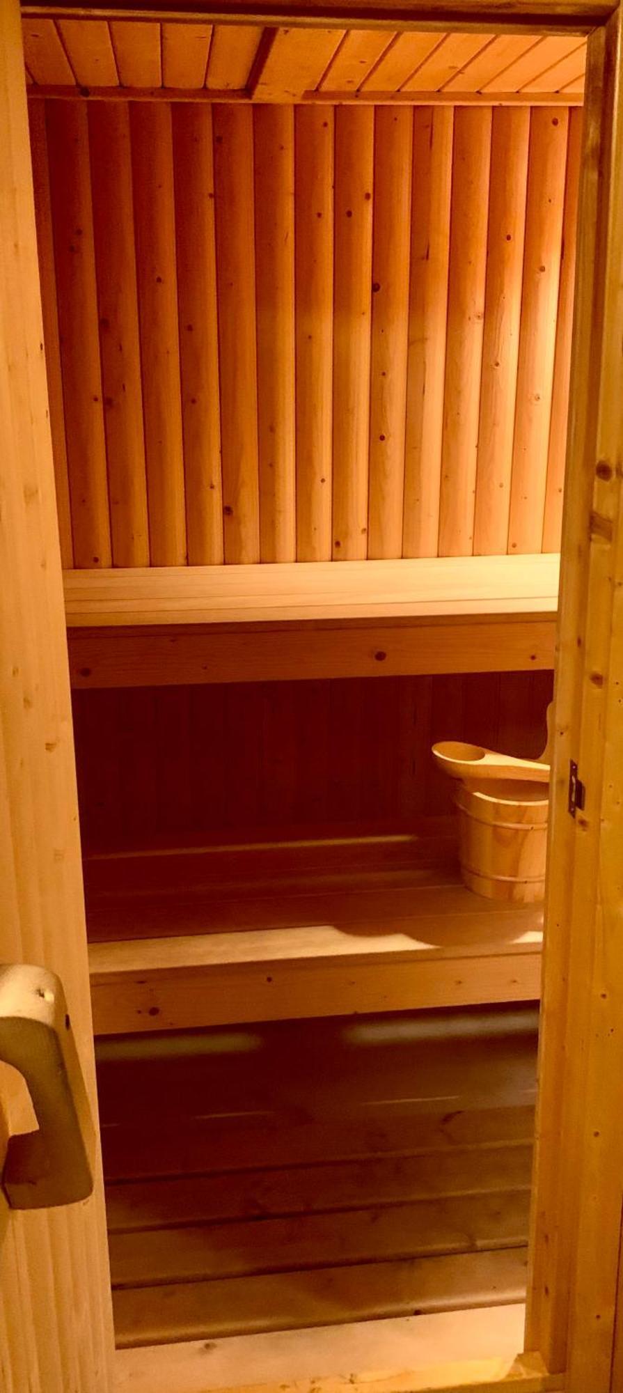 South Lakes Townhouse With Sauna Ълвърстън Екстериор снимка